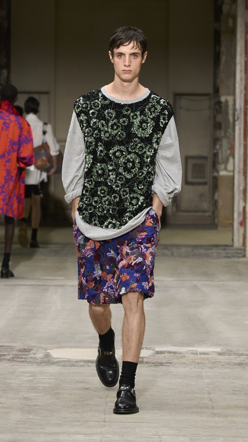 Le défilé Dries Van Noten homme printemps-été 2026.