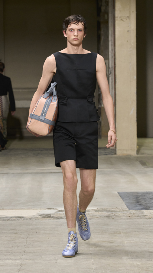 Le défilé Dries Van Noten homme printemps-été 2026.