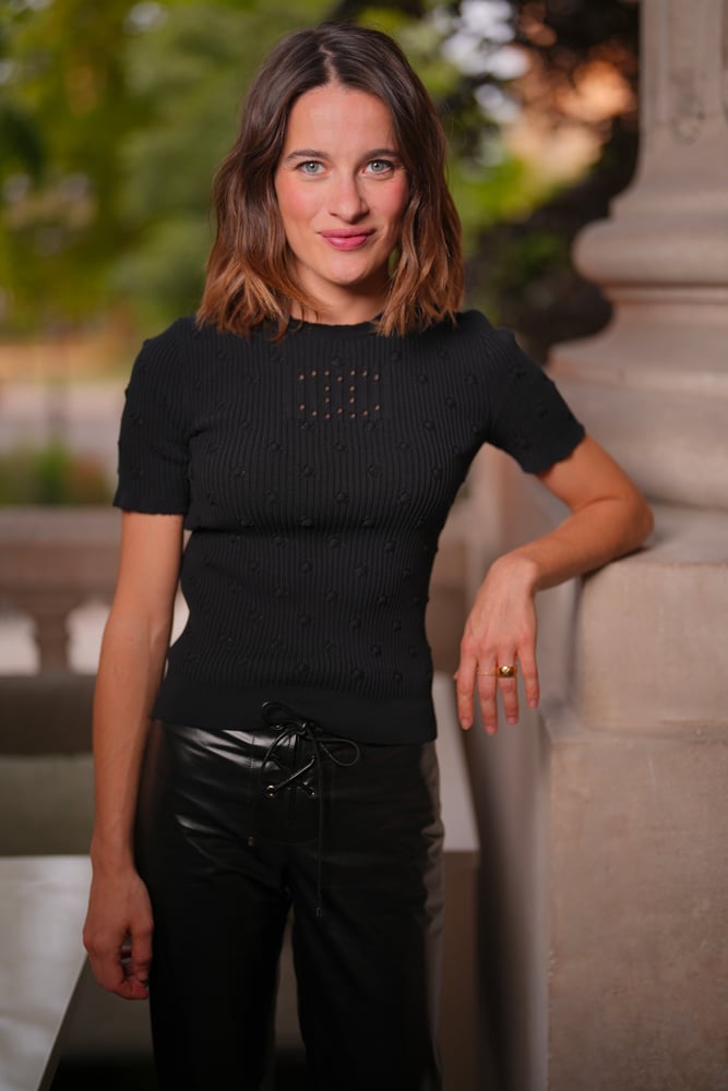 Rebecca Marder au dîner Biarritz Film Festival - Nouvelles Vagues x Chanel © Stéphane Feugère.