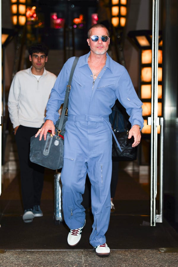brad pitt en salopette givenchy et sac gucci