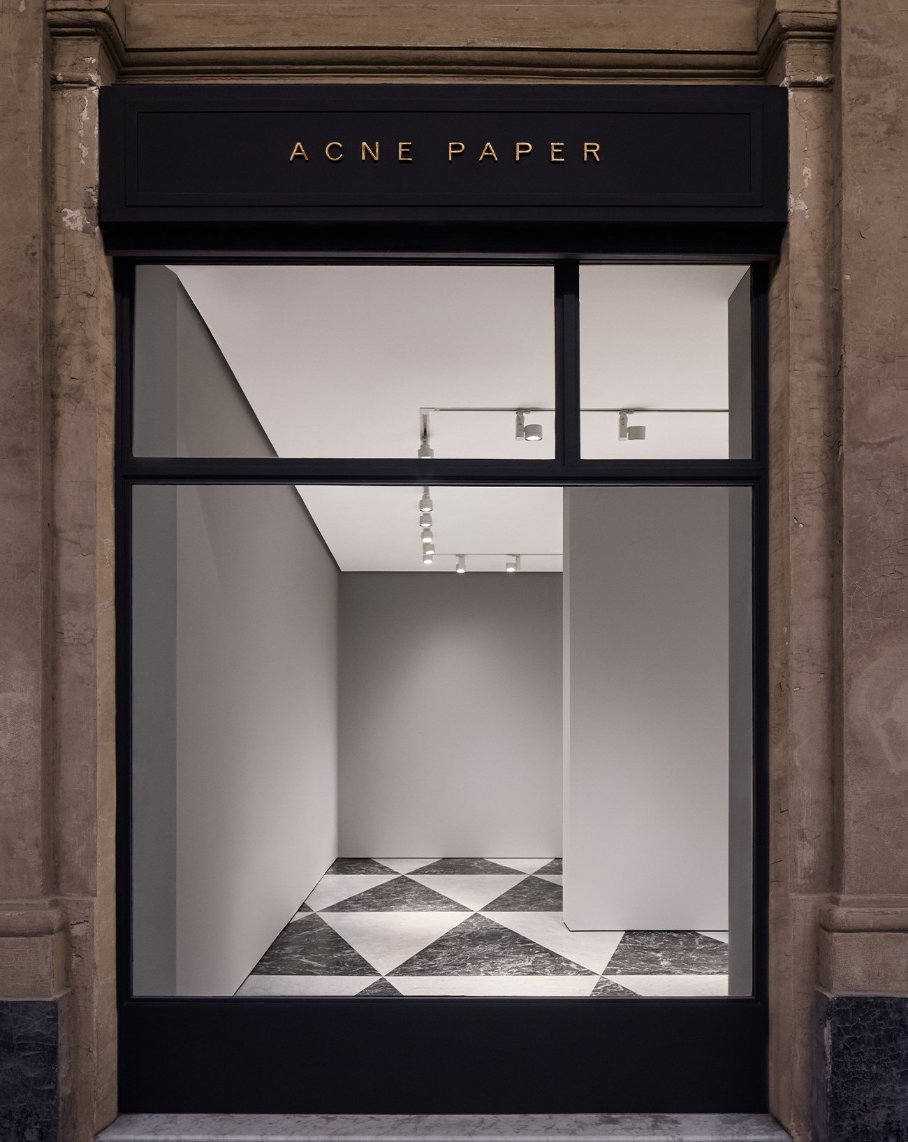 la galerie acne paper palais royal par acne studios
