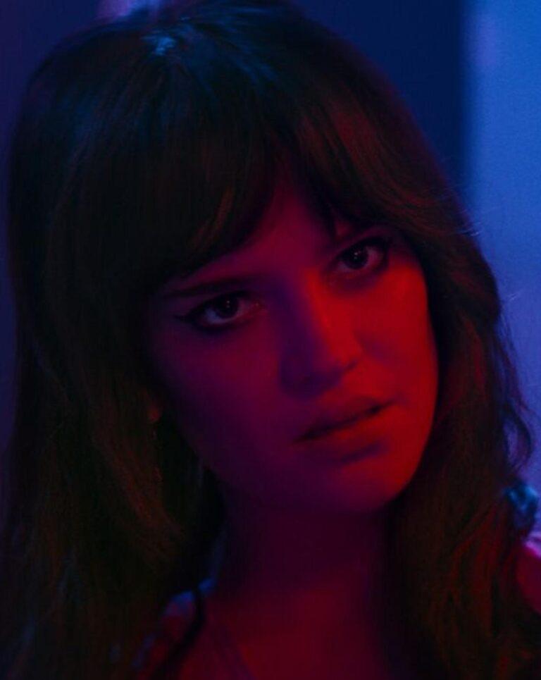 Sophie Thatcher dans le film Her Private Hell.