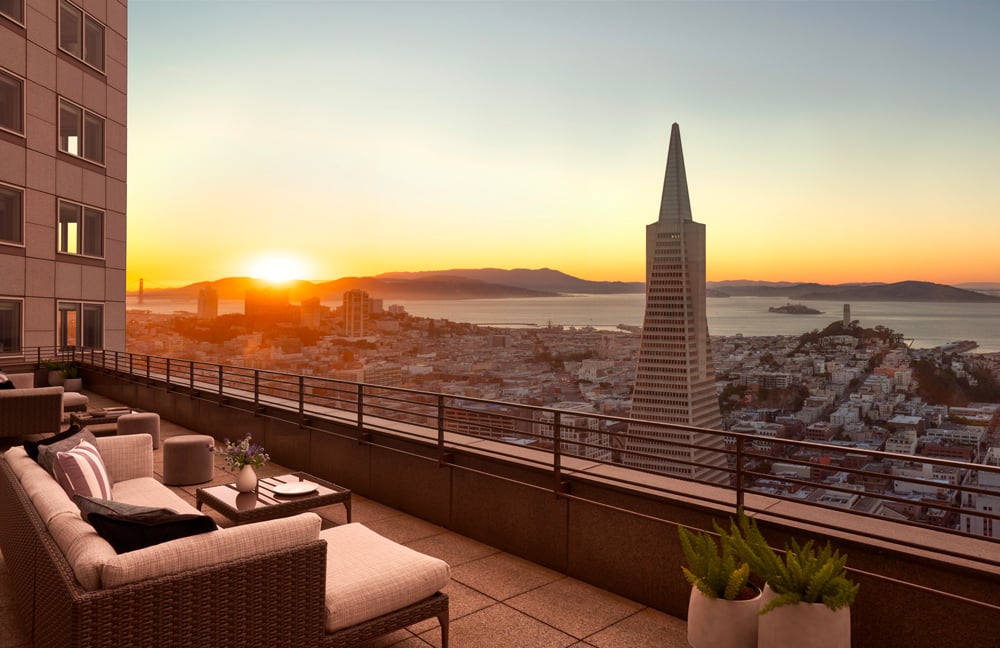 View from the terrasse of the Four Seasons hotel in the Embarcadero district in San Francisco
