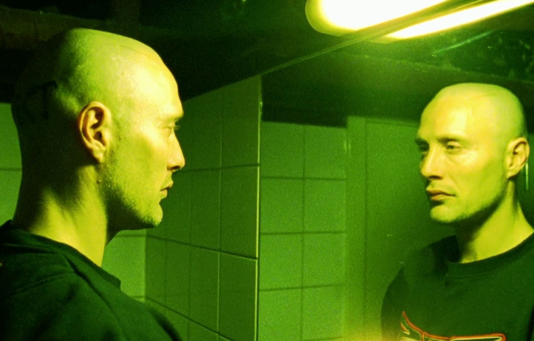 L'acteur Mads Mikkelsen dans le film Pusher de Nicolas Winding Refn en 1996.
