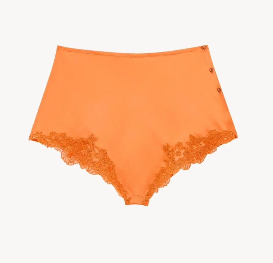 short de lingerie en mousseline et crepe de soie tendance printemps-ete 2026 saint laurent