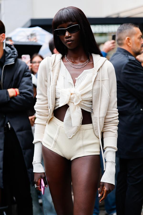 anok yai en short en maille tendance printemps-ete 2026