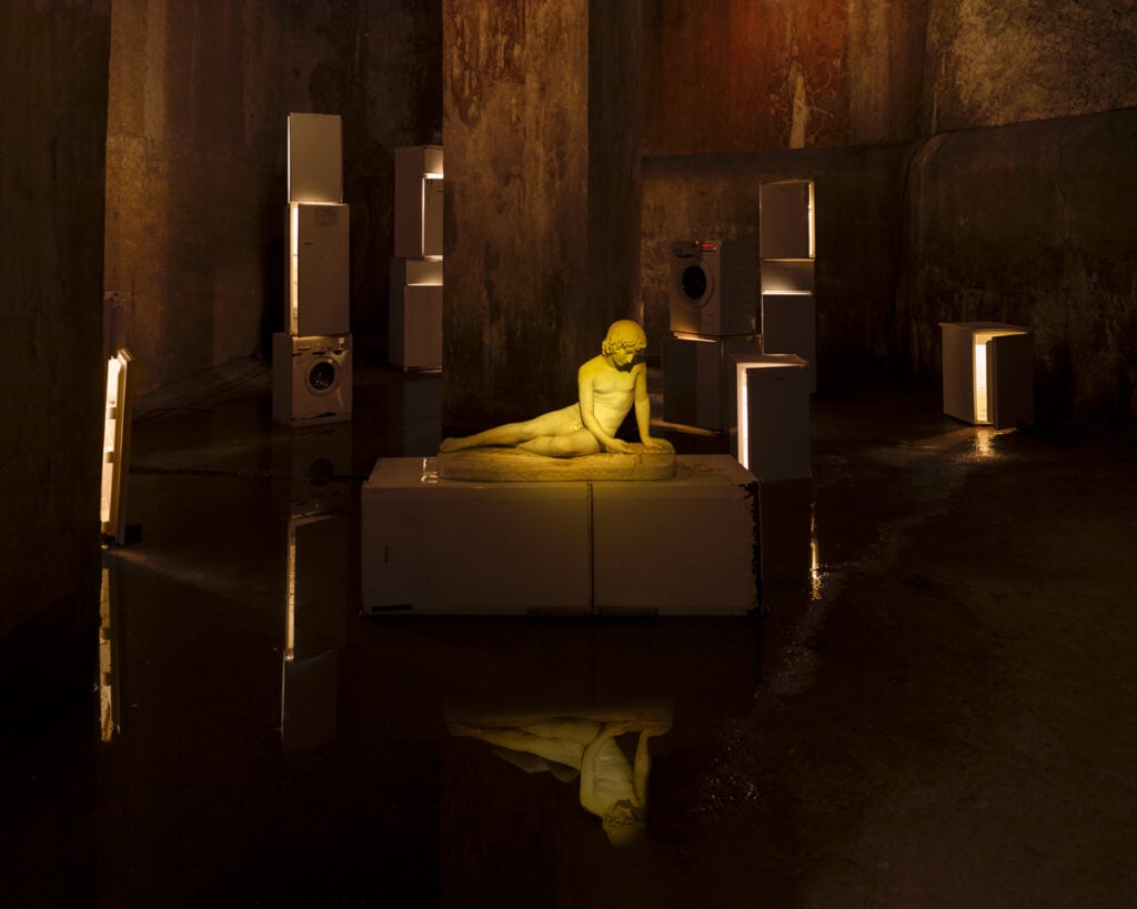 Théo Mercier, “Only light left alive - Bad Timing” (2023), Villa Médicis.