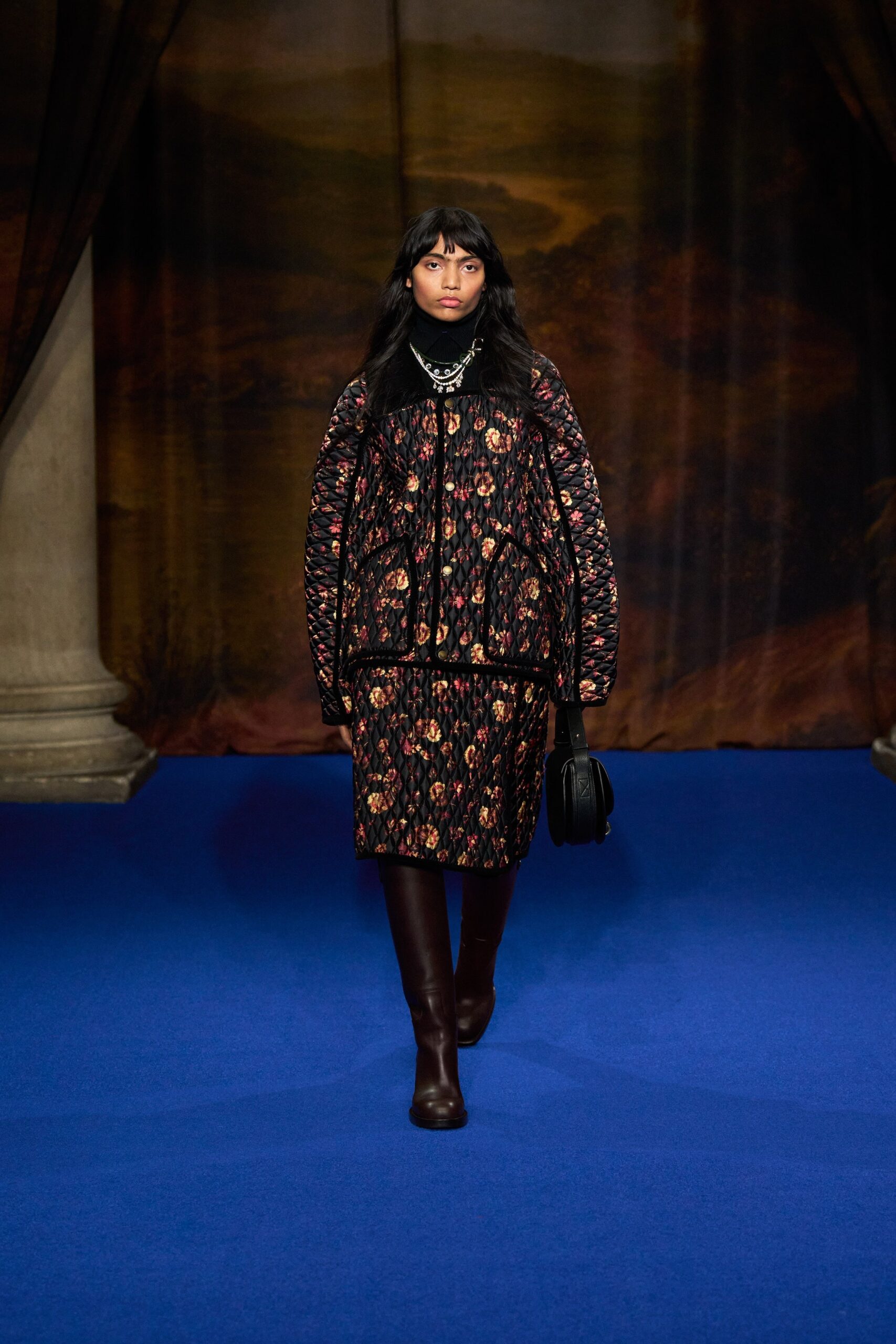 tendance fleurs automne-hiver 2025-2026 Burberry.
