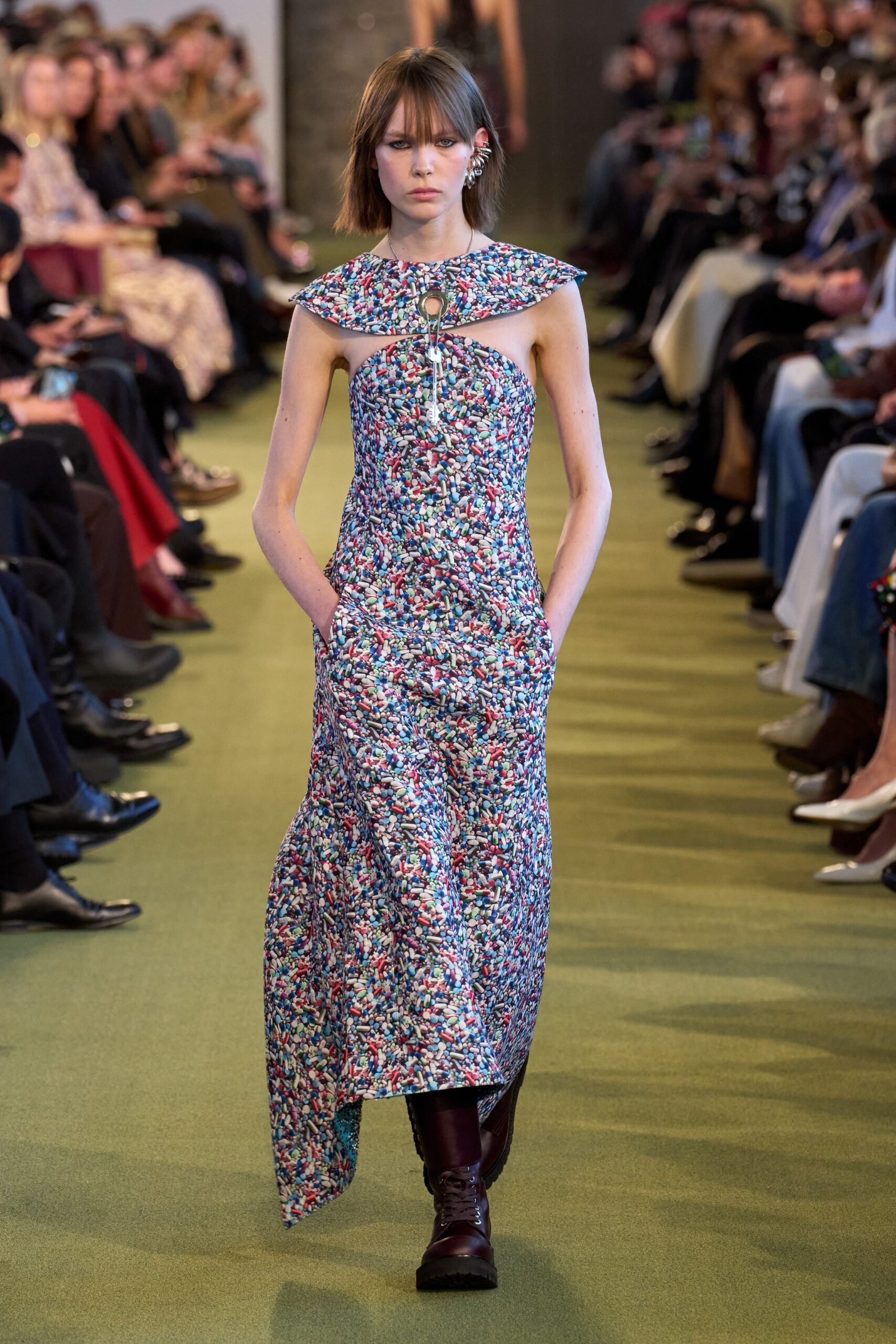 tendance fleurs automne-hiver 2025-2026 Rabanne