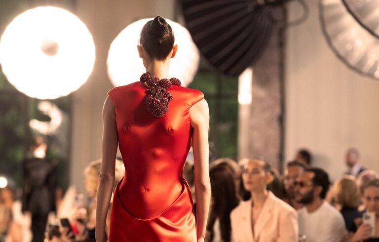 cover défilé schiaparelli haute couture printemps-été 2026
