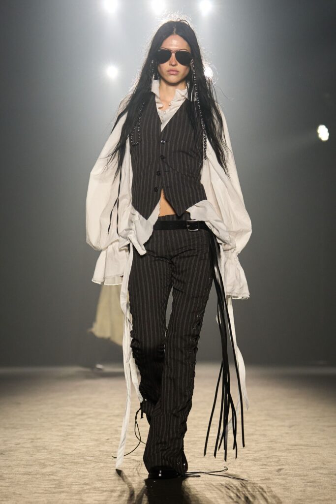 Le défilé Ann Demeulemeester automne-hiver 2025-2026.