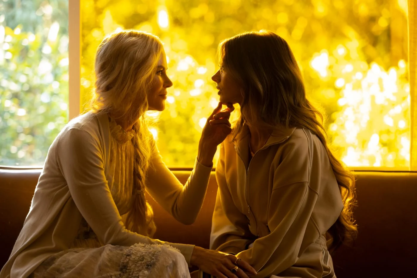Nicole Kidman et Samara Weaving dans Nine Perfect Strangers © Hulu