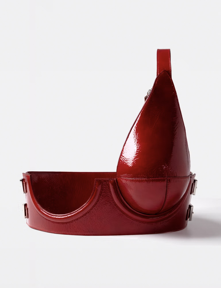 Chest Gab en cuir rouge sarah levy