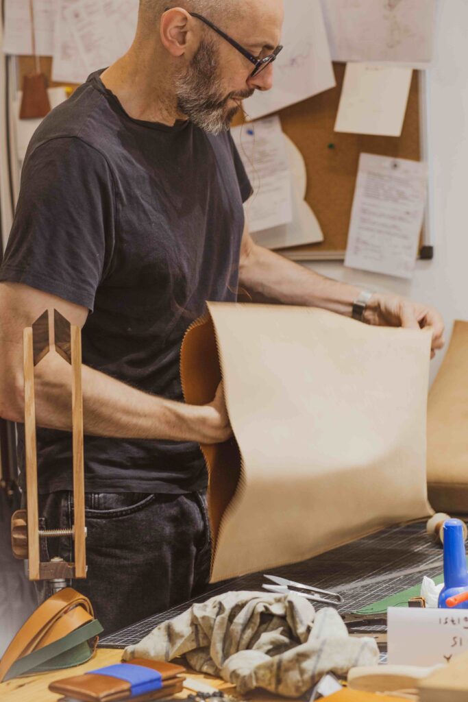 atelier Larfeuille Paris.