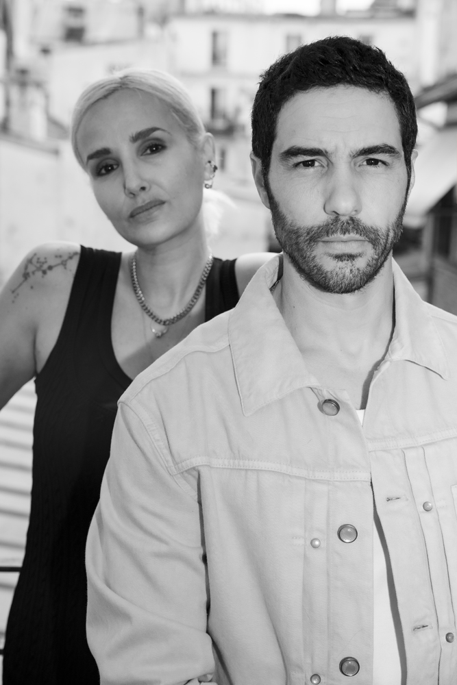 Julia Ducournau et Tahar Rahim à Paris le 23 juin 2025 © Nathan Merchadier pour Numéro.com.