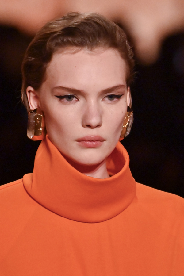tendance make-up défilé saint laurent automne-hiver 2025-2026