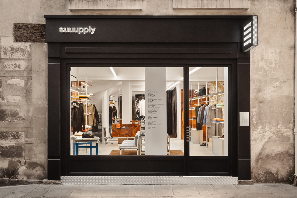 La boutique Suuupply, Paris 3e. © Adrien Ozouf.
