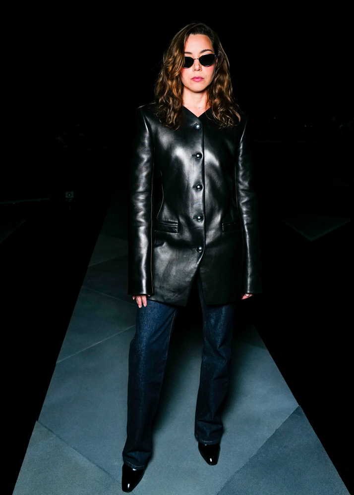 Aubrey Plaza au défilé Khaite printemps-été 2026 à New York.