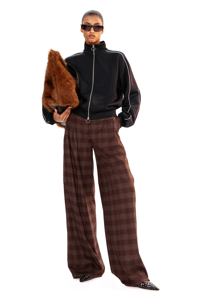 La collection H&M automne-hiver 2025 au style grunge et bruit pop.