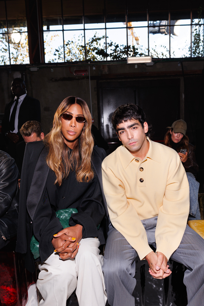 Honey Dijon et Omar Ayuso au défilé Bottega Veneta printemps-été 2026.