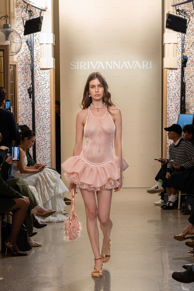 Le défilé Sirivannavari printemps-été 2026 à la Fashion Week de Milan