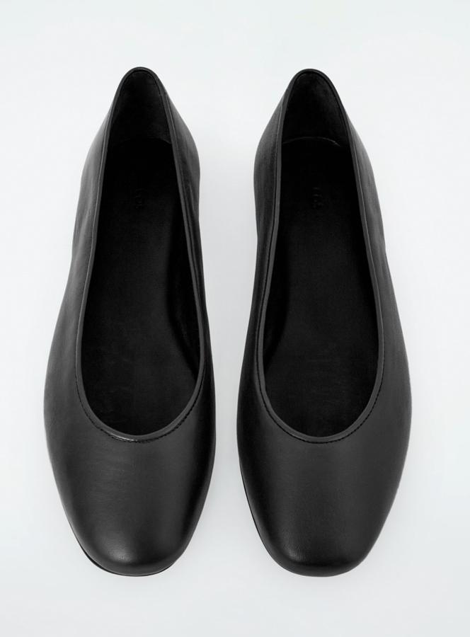 ballerines tendance en cuir noir cos