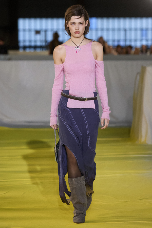 défilé desigual studio 2025 à barcelone 