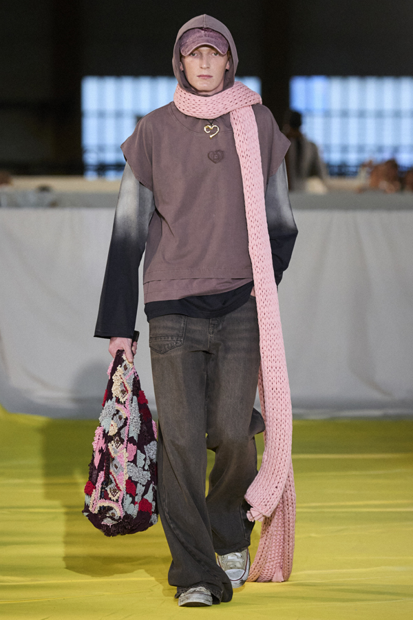 défilé desigual studio 2025 à barcelone 