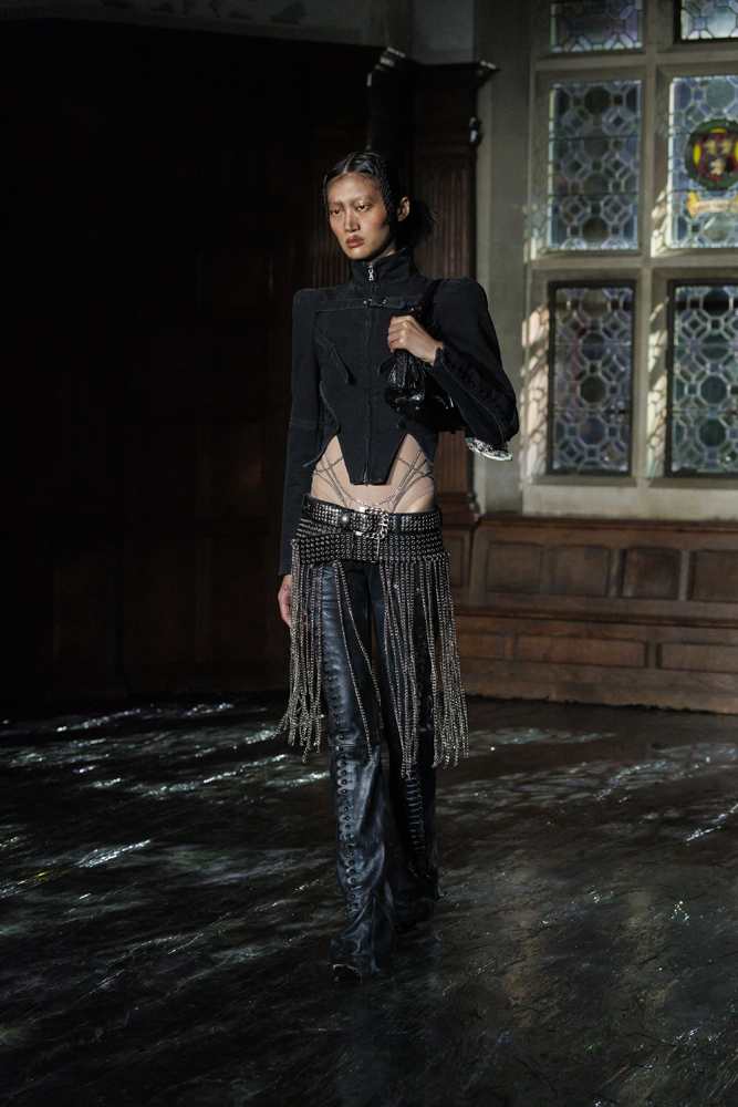 Le défilé Dilara Findigoklu printemps-été 2026 à la Fashion Week de Londres