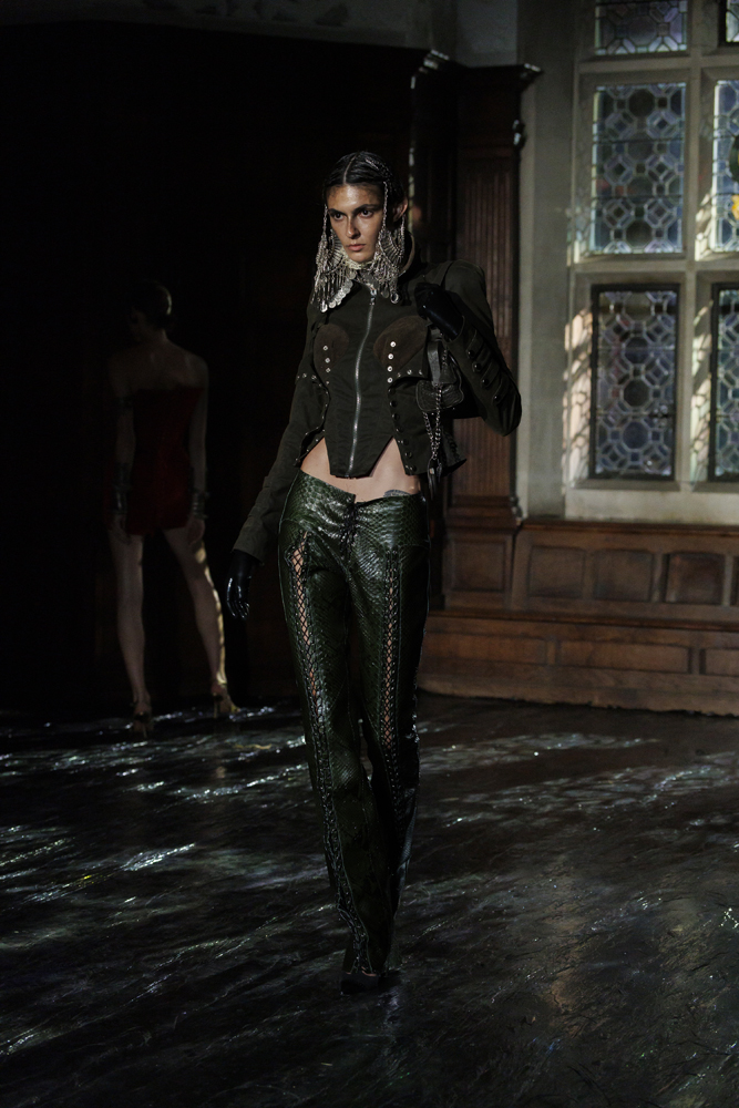 Le défilé Dilara Findigoklu printemps-été 2026 à la Fashion Week de Londres