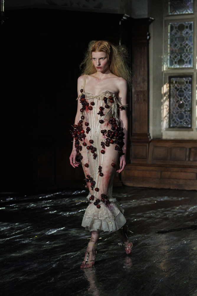 Le défilé Dilara Findigoklu printemps-été 2026 à la Fashion Week de Londres