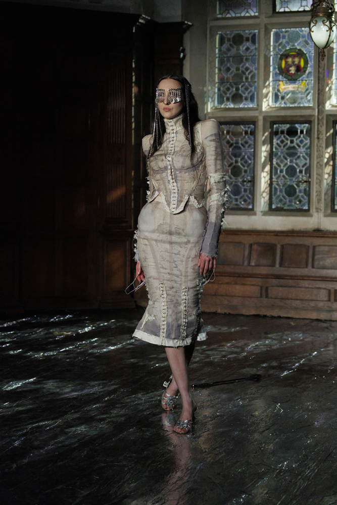 Le défilé Dilara Findigoklu printemps-été 2026 à la Fashion Week de Londres