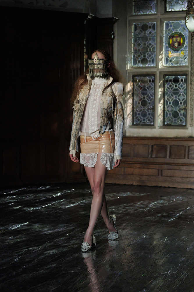 Le défilé Dilara Findigoklu printemps-été 2026 à la Fashion Week de Londres