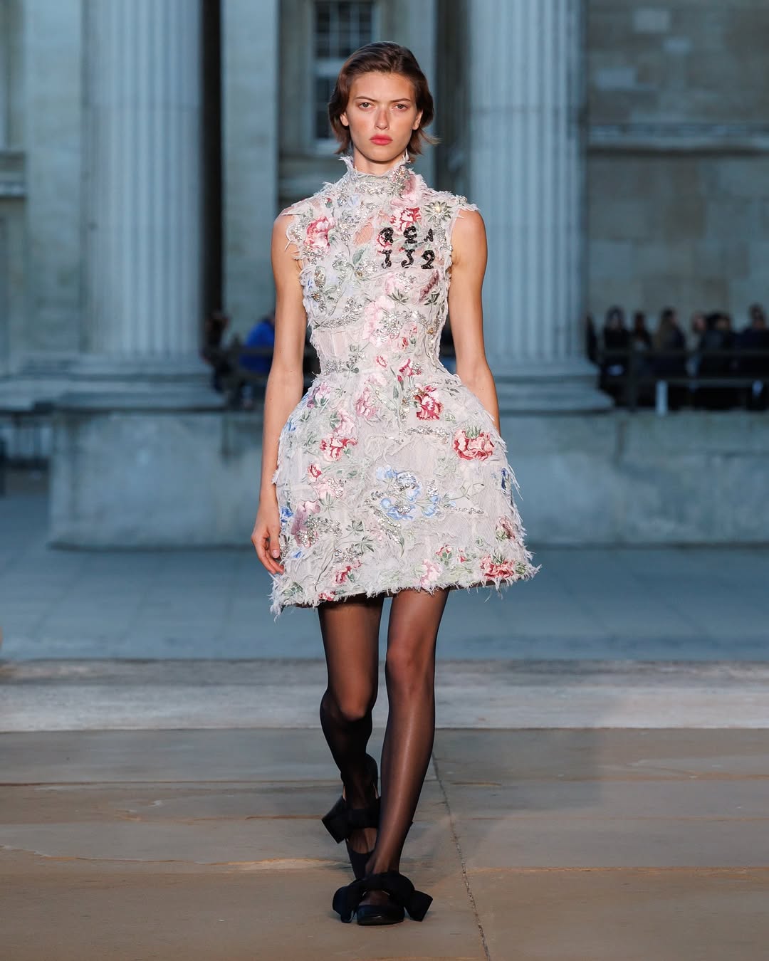 Le défilé Erdem printemps-été 2026 à la Fashion Week de Londres