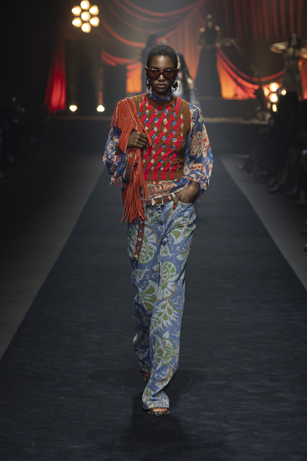 défilé etro printemps-été 2026 fashion week de milan