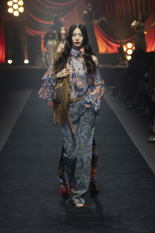défilé etro printemps-été 2026 fashion week de milan