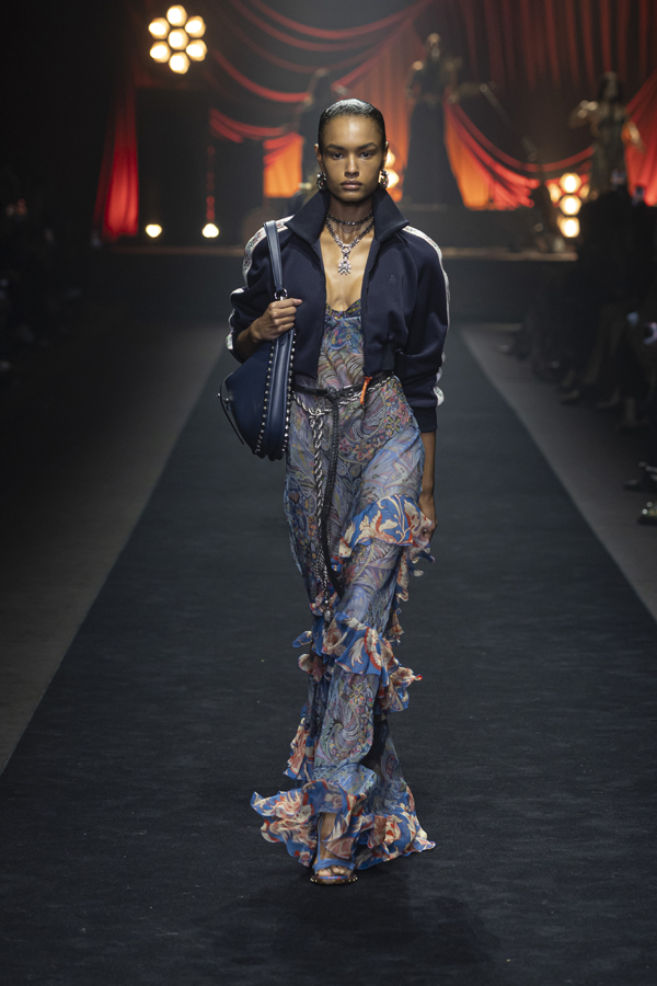 défilé etro printemps-été 2026 fashion week de milan