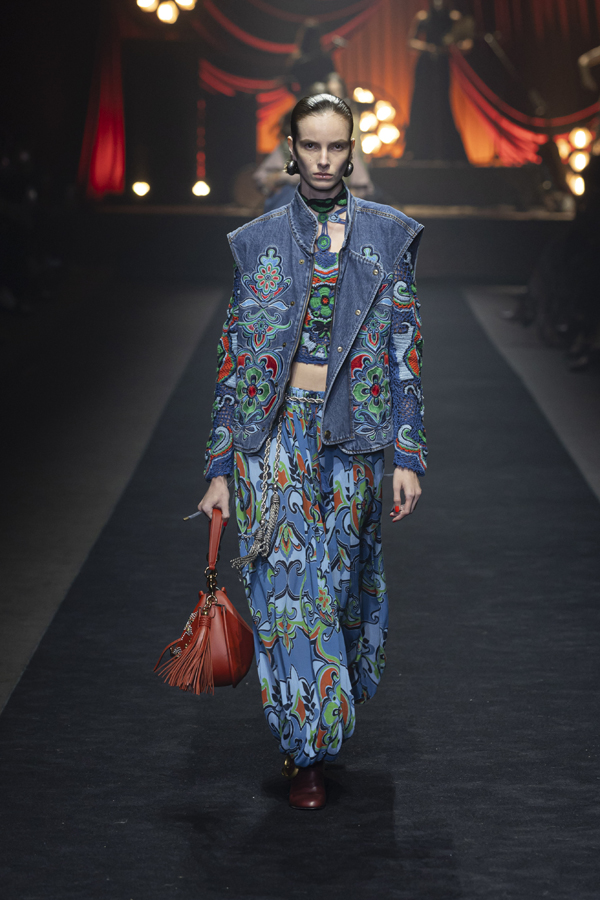 défilé etro printemps-été 2026 fashion week de milan