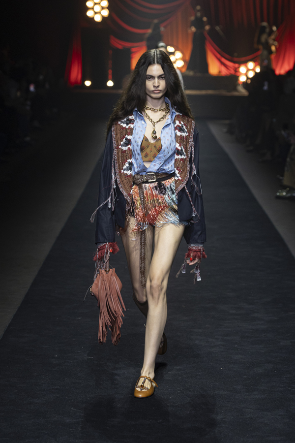 défilé etro printemps-été 2026 fashion week de milan