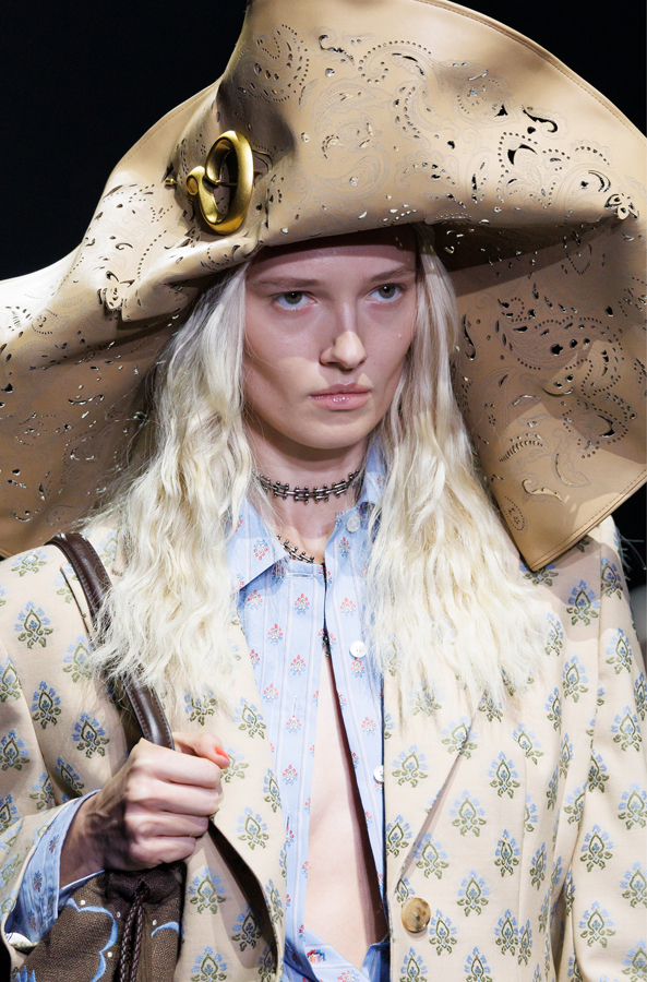 chapeau défilé etro printemps-été 2026 fashion week milan