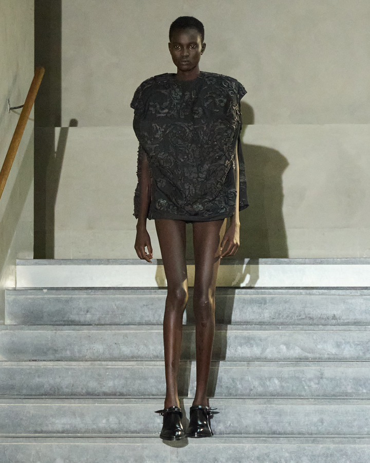 défilé hodakova printemps-été 2026 fashion week paris