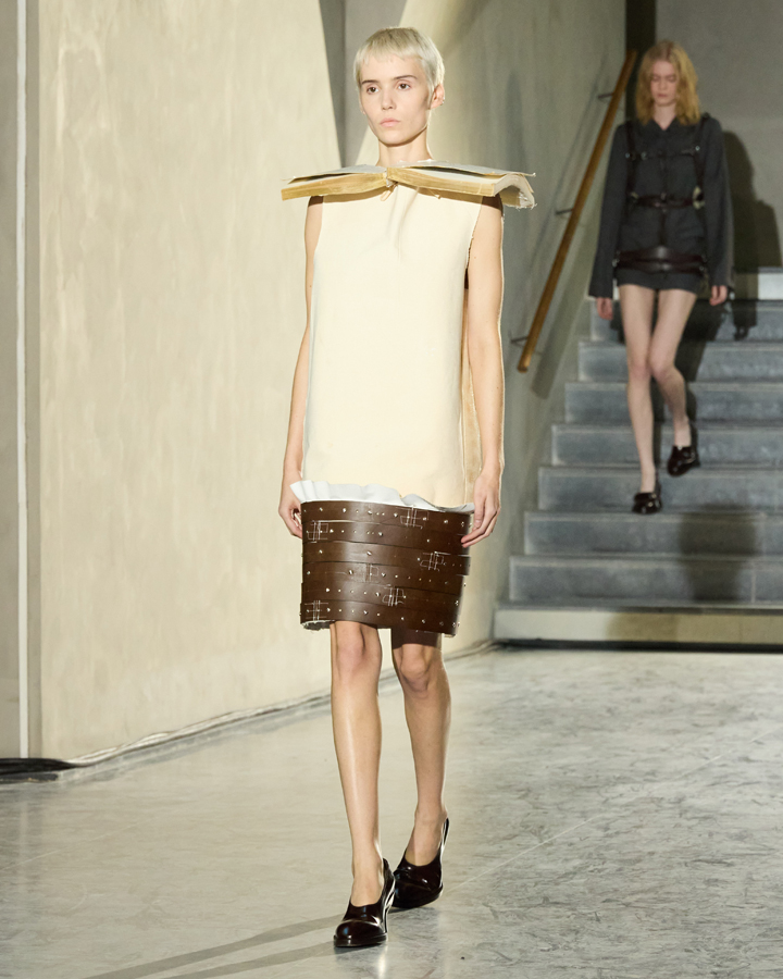 défilé hodakova printemps-été 2026 fashion week paris