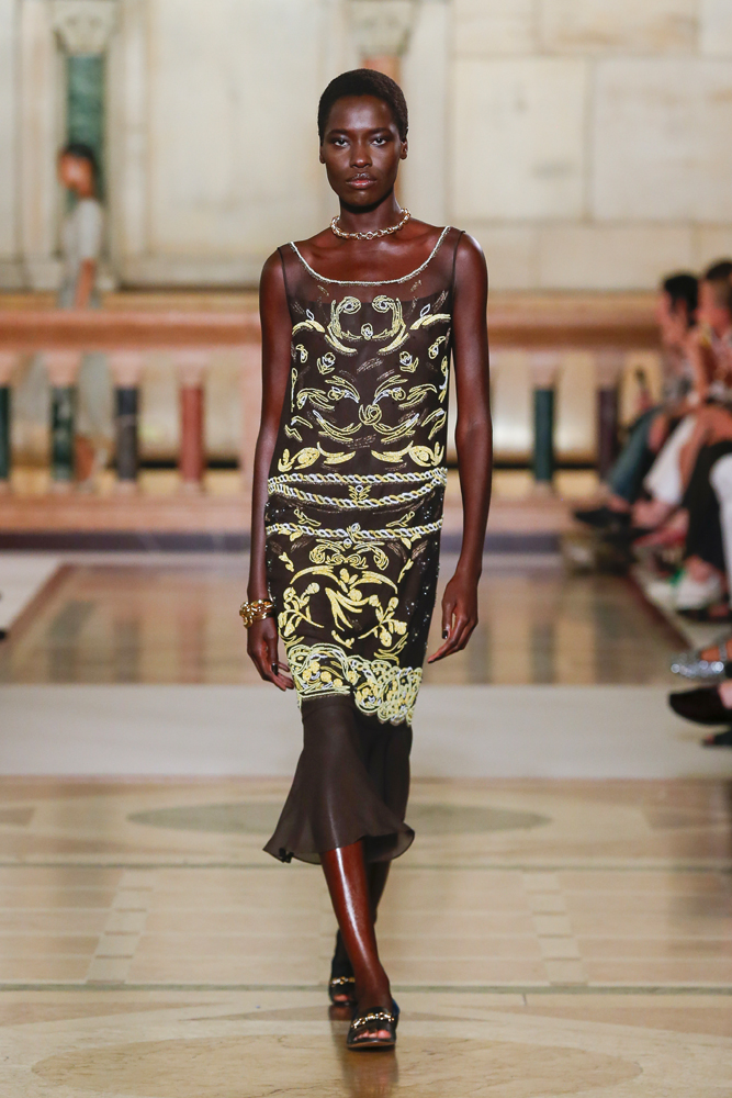 Le défilé Tory Burch printemps-été 2026 à la Fashion Week de New York