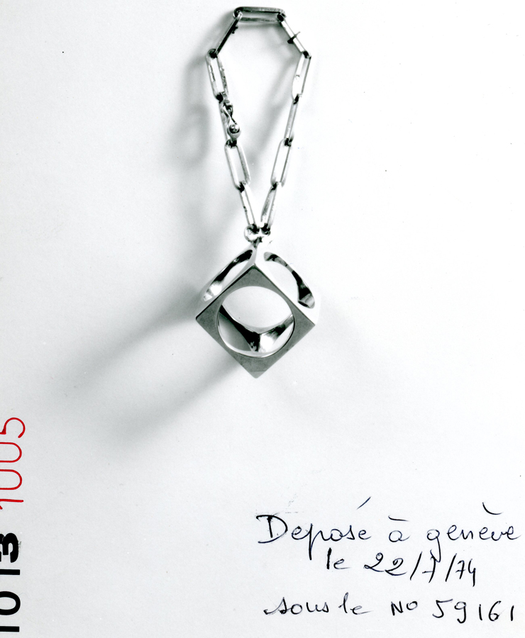 le pavé dinh van exposition christies