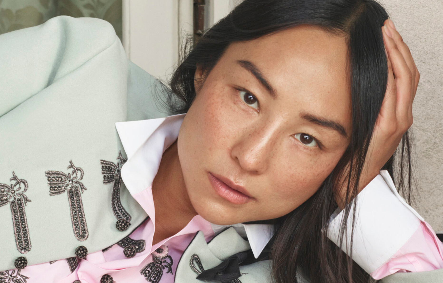 Greta Lee, ambassadrice Dior.
