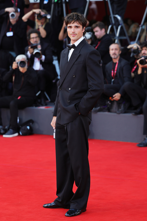 jacob elordi in a  bottega veneta black suit at the 2025 Venice Film Festival