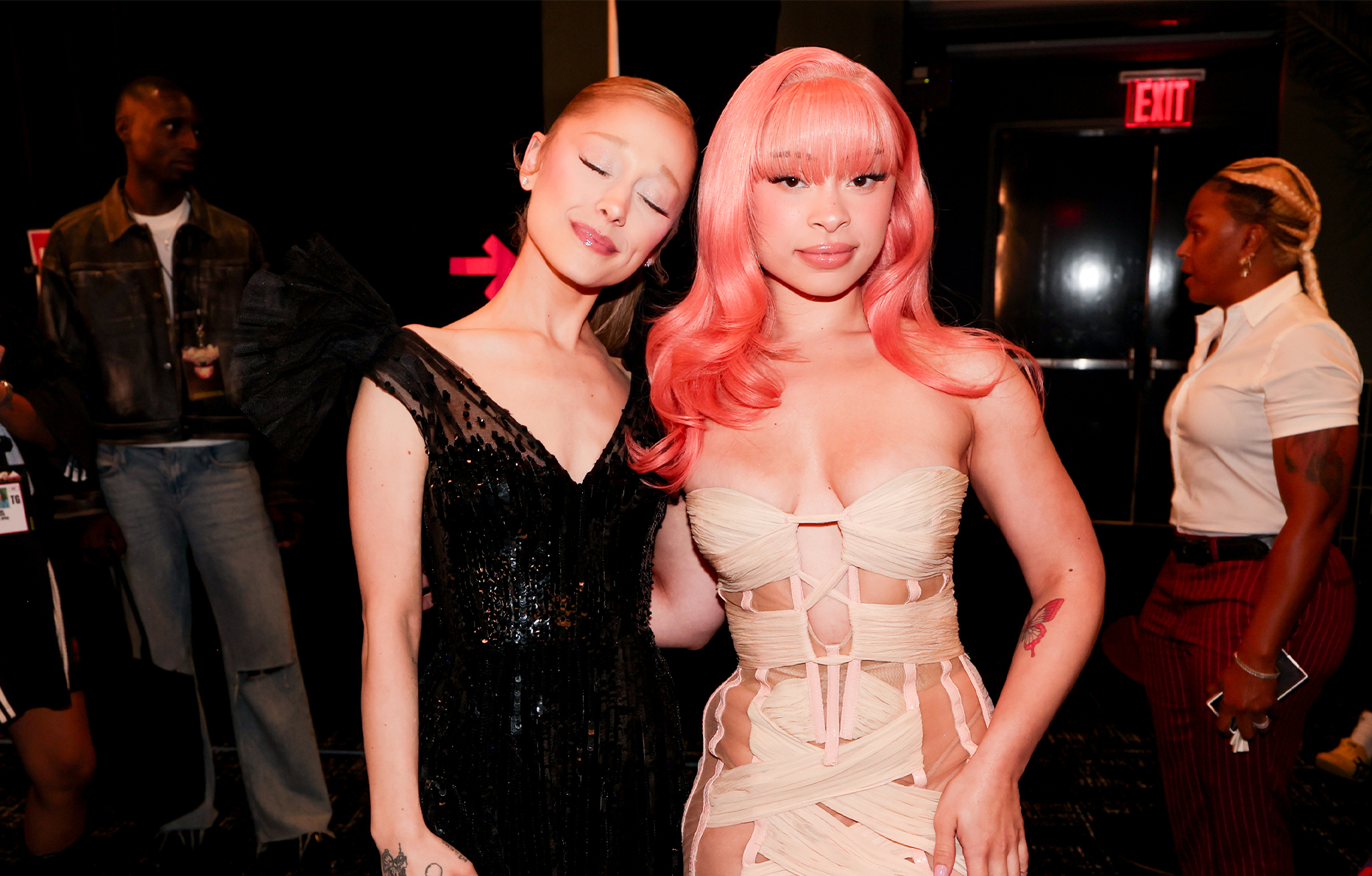 Ariana Grande et Ice Spice lors des MTV Video Music Awards 2025.