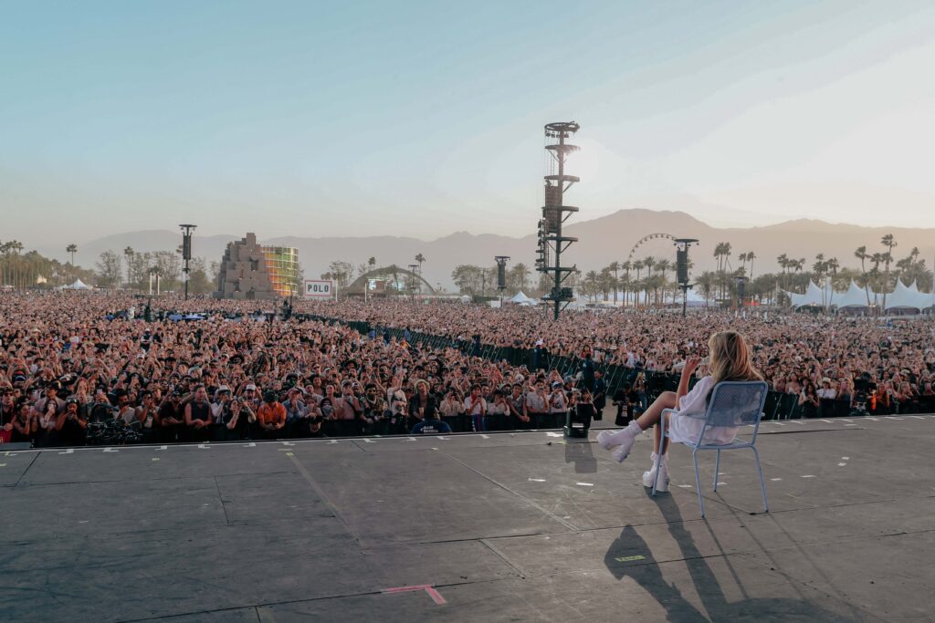 Sabrina Carpenter au festival Coachella 2024.