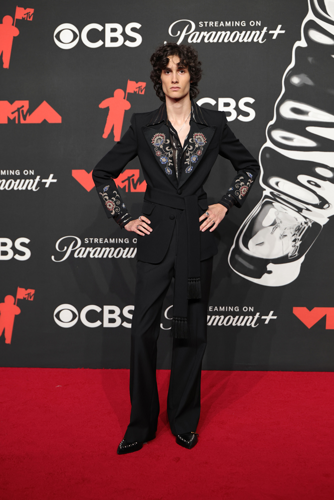 Sombr aux MTV Video Music Awards 2025 à l'UBS Arena . © Dia Dipasupil/FilmMagic