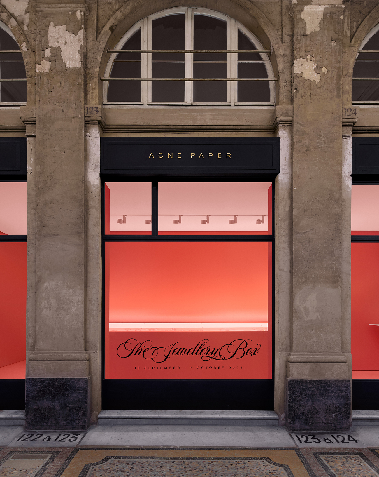 thumb-fashion-week-printemps-été-2026-acne-paper-palais-royal